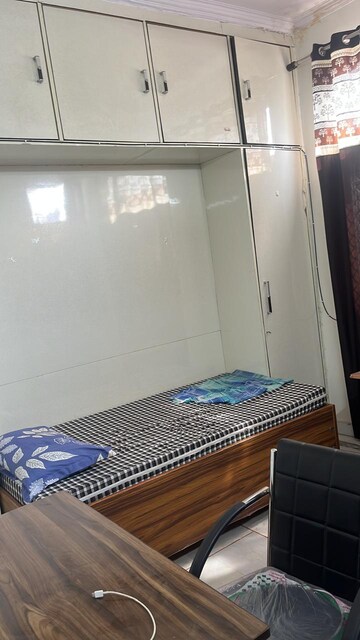 Room in  Pg at Old Rajinder Nagar – for Rent