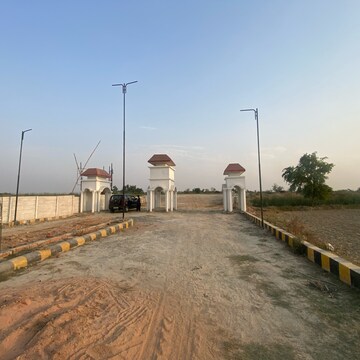  Plot – Exterior View View at Gosainganj - for Sale