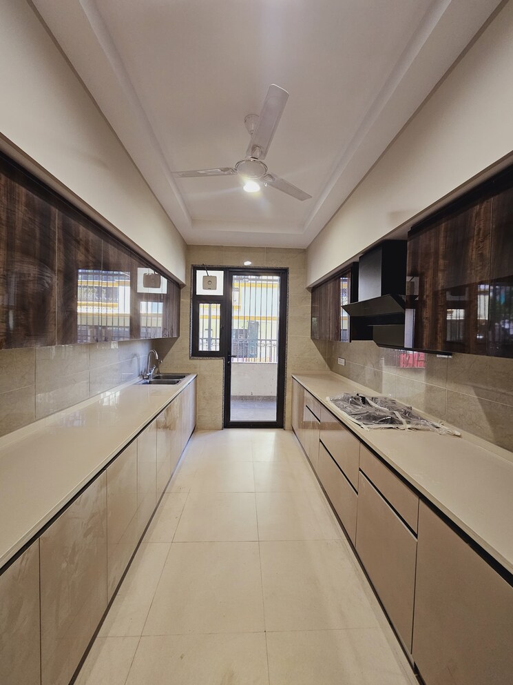 Kitchen, auram-floor 4 Bedroom 360 Sq.Yd. Builder Floor In South City 2 Gurgaon 8420305