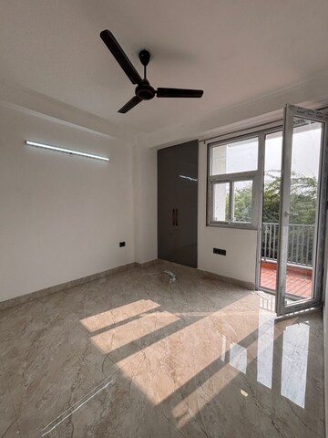2 BHK Apartment For Rent in Saket