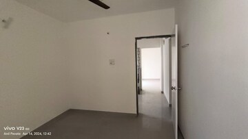 Room in 1 BHK Apartment at Sitai Homes, Narhe – for Sale