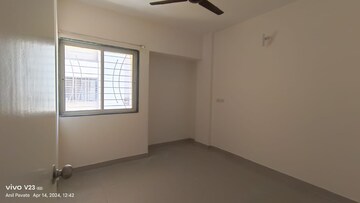Room in 1 BHK Apartment at Sitai Homes, Narhe – for Sale