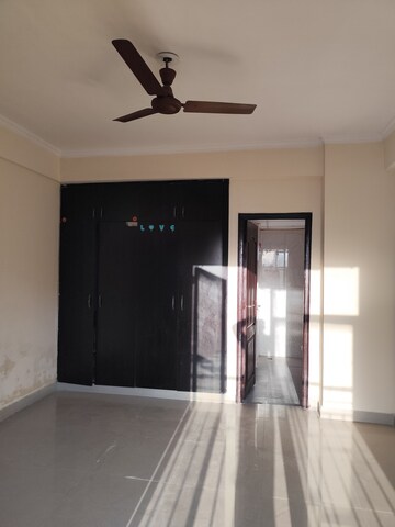 Room in 2 BHK Apartment at Aims Golf City, Sector 75 – for Rent