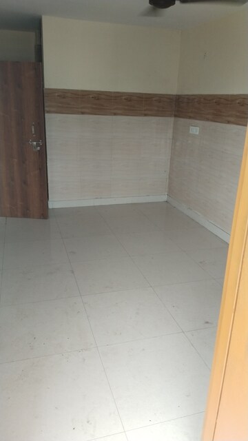 Room in 1 RK Builder Floor at New Ashok Nagar – for Rent