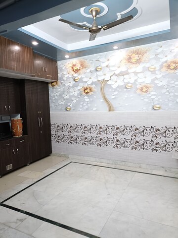 Parking in 2 BHK Independent House at New Ashok Nagar – for Rent