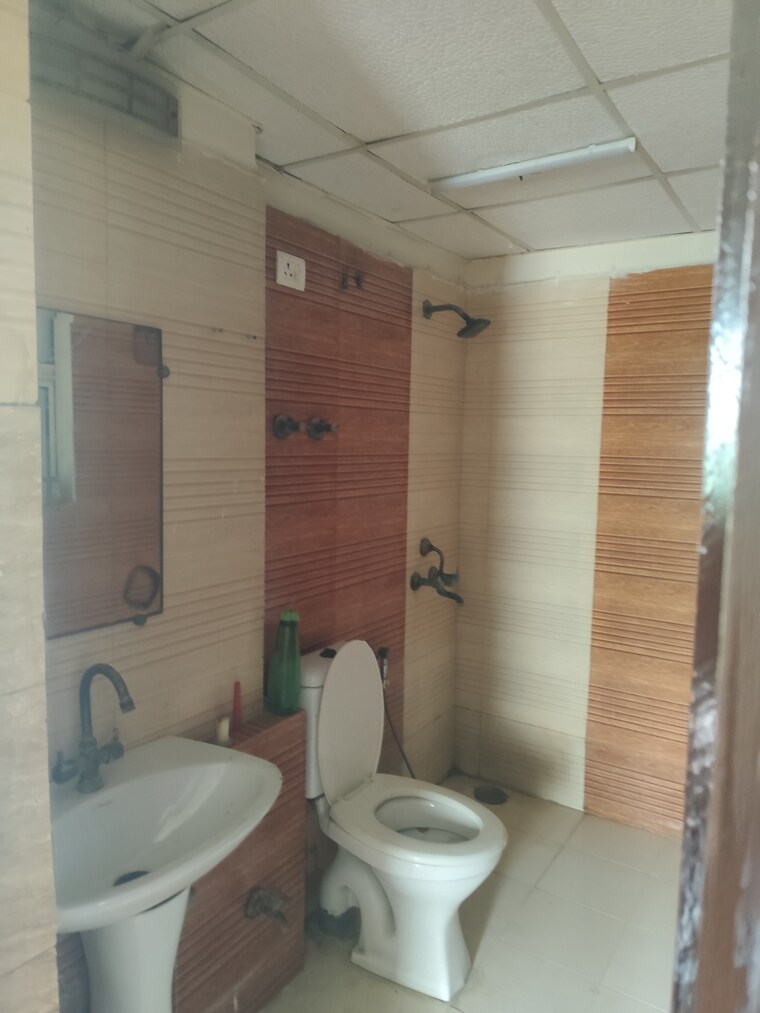 Bathroom, gardenia-gateway 2.5 Bedroom 1265 Sq.Ft. Apartment In Sector 75 Noida 8420565