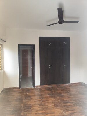Room in 2.5 BHK Apartment at Gardenia Gateway, Sector 75 – for Sale