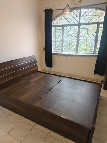 Room in 1 BHK Apartment at Koregaon Park CHS, Koregaon Park – for Rent