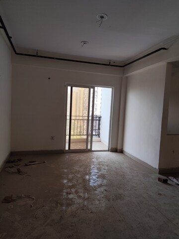 Room in 3.5 BHK Apartment at Gardenia Gateway, Sector 75 – for Sale