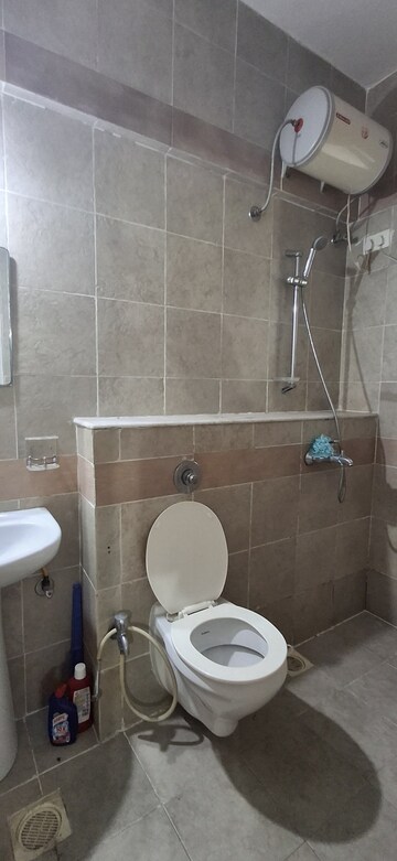 Bathroom in Studio Apartment at Amanora Future Towers, Hadapsar – for Rent