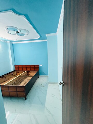 Furnished Amenities in 1 BHK Builder Floor at New Ashok Nagar – for Rent