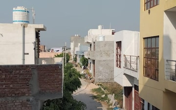 Plot For Sale in Upsidc Site B