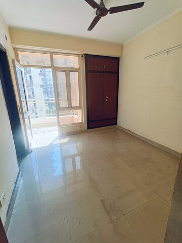 Room in 2 BHK Apartment at Supertech Ecovillage I, Sector 1 Greater Noida – for Rent