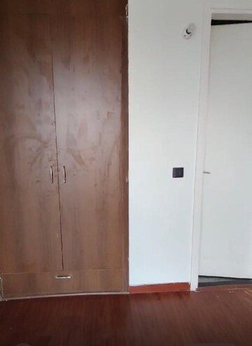 Room in 3 BHK Apartment at The Address Mullanpur, North Mullanpur – for Rent