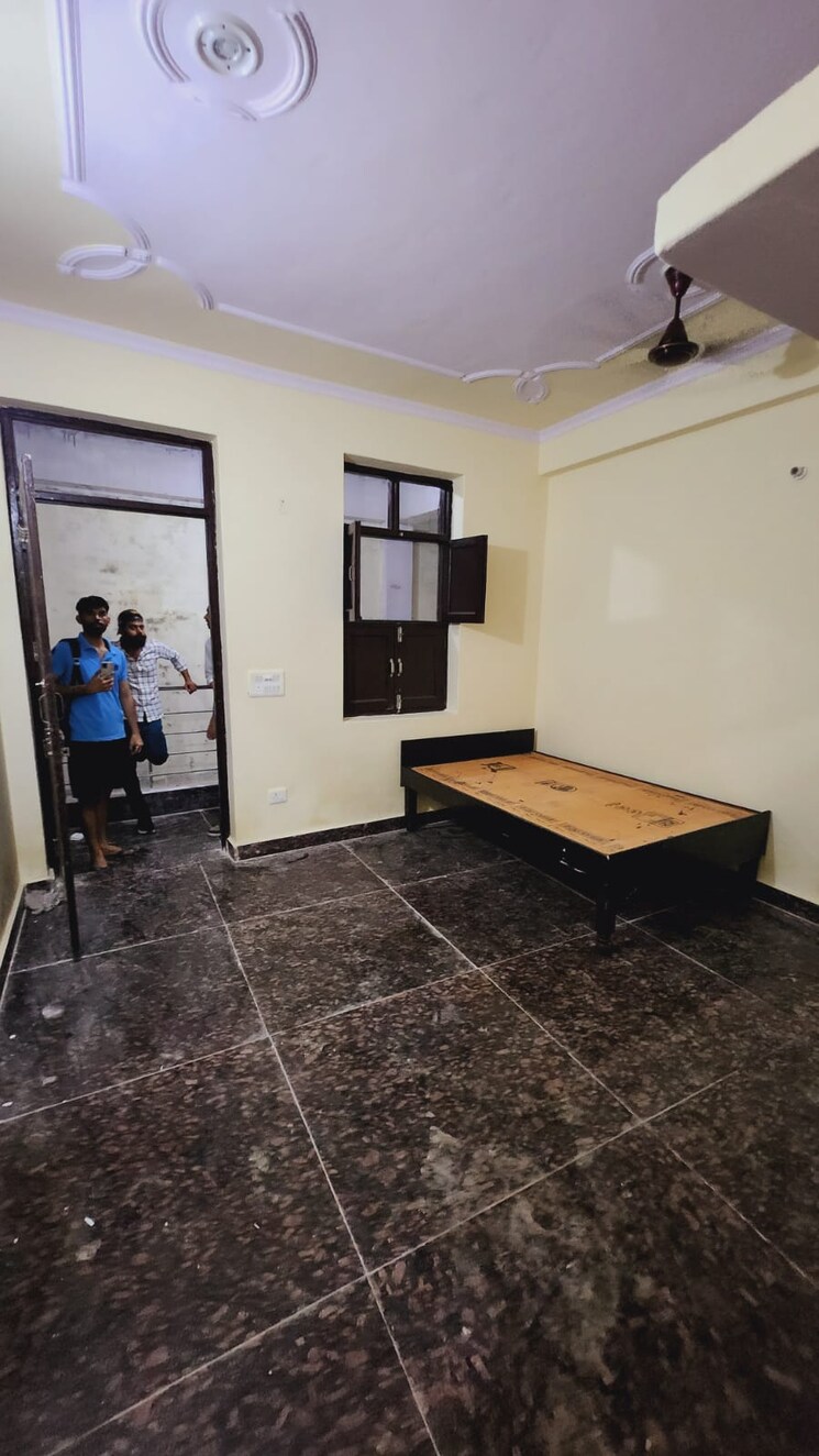 Master Bedroom, new ashok nagar 1 RK 300 Sq.Ft. Builder Floor In New Ashok Nagar Delhi 8420965