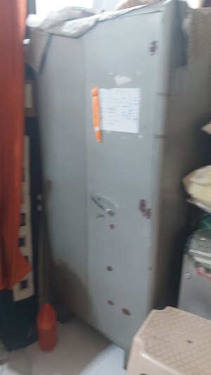 Furnished Amenities in 2.5 BHK Builder Floor at Patparganj – for Sale