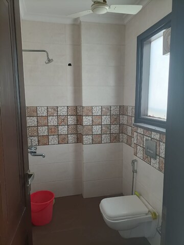 Bathroom in 1 RK Builder Floor at DLF Pink Town House, Dlf City Phase 3 – for Rent