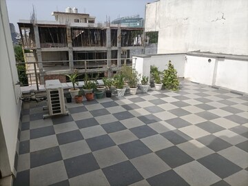 Balcony in 1 RK Builder Floor at DLF Pink Town House, Dlf City Phase 3 – for Rent