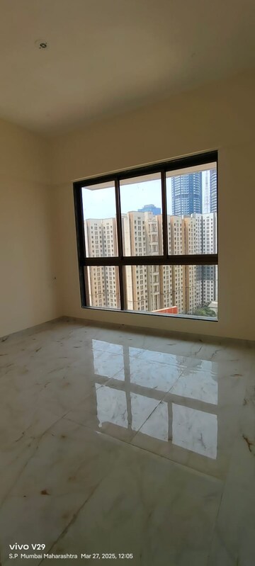 Room in 2 BHK Apartment at Aristo 1515 Moneco, Prabhadevi – for Rent