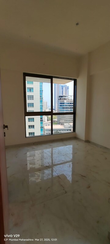 Room in 3 BHK Apartment at Aristo 1515 Moneco, Prabhadevi – for Rent