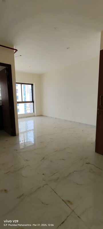 Room in 3 BHK Apartment at Aristo 1515 Moneco, Prabhadevi – for Rent