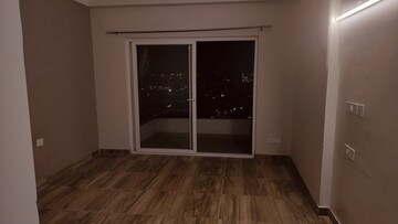 1 BHK Apartment For Rent in Paramount Golfforeste, Zeta I Greater Noida