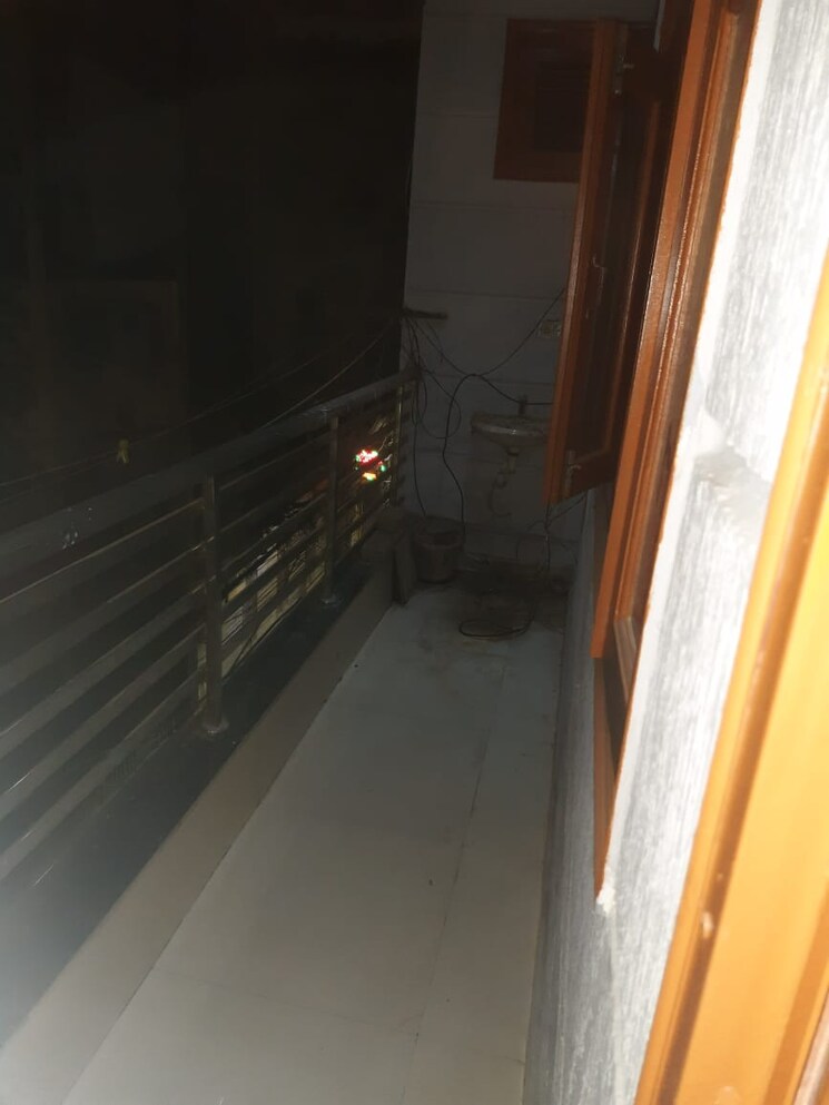 Balcony, mahavir enclave 1 3 Bedroom 900 Sq.Ft. Builder Floor In Mahavir Enclave 1 Delhi 8421187