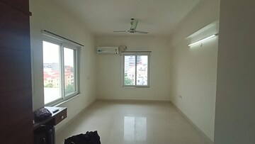 Living Room in 3 BHK Apartment at Kondapur – for Rent