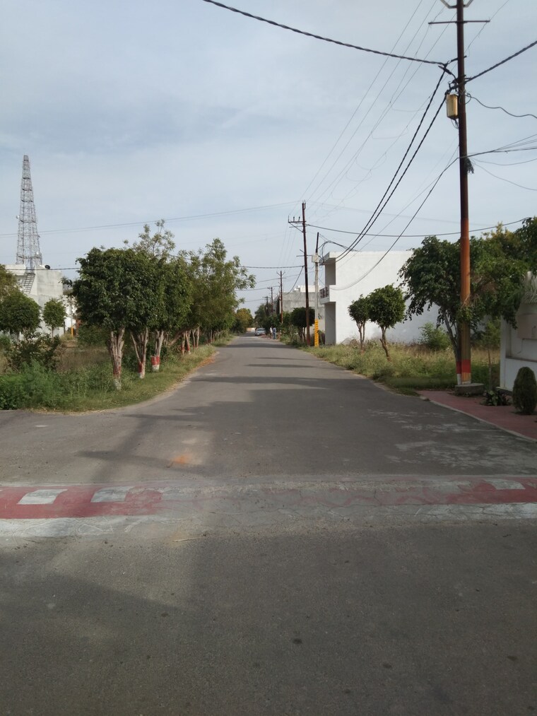 Garden, meerut cantt  200 Sq.Yd. Plot In Meerut Cantt Meerut 8421313