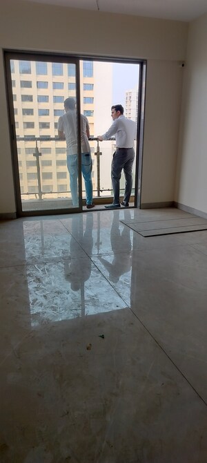 2 BHK Apartment For Sale in Hubtown The Premiere, Andheri West