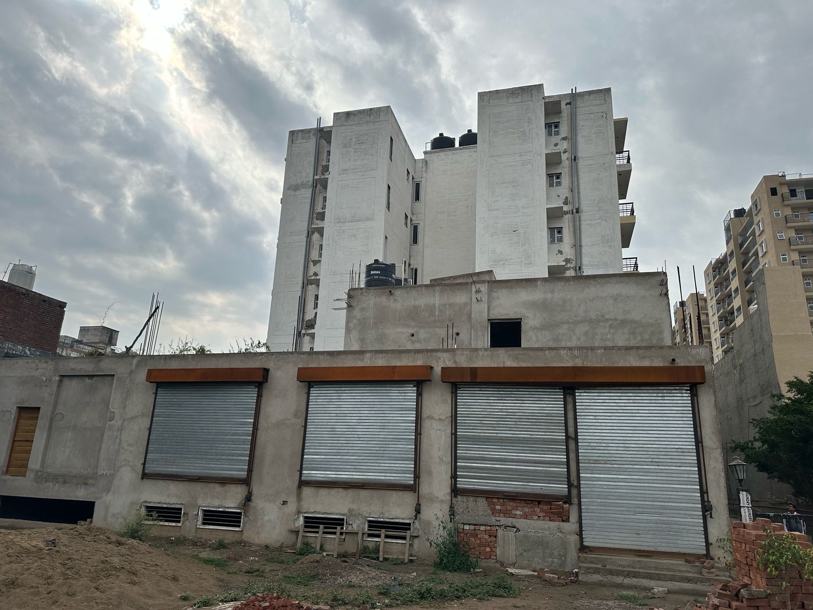 Retail Shop For Sale in Zara Casa Showroom 