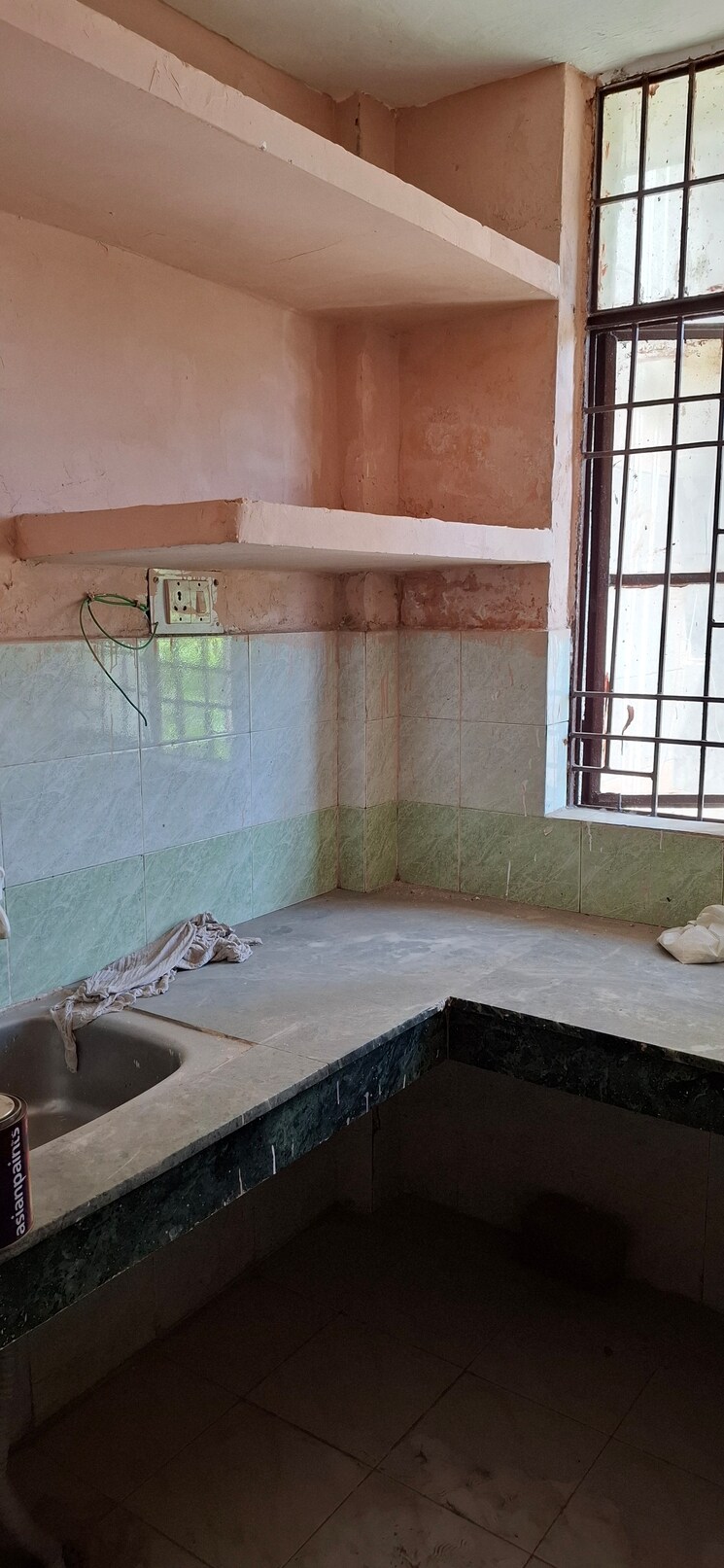 Balcony, sector 10 greater noida 1.5 Bedroom 30 Sq.Mt. Apartment In Sector 10 Greater Noida Greater Noida 8421342