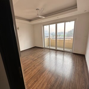 Room in 5 BHK Apartment at Emaar Marbella, Sector 66 – for Sale