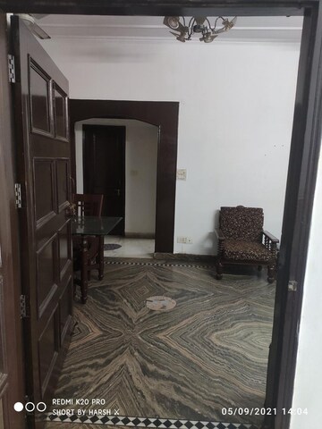 Bedroom in 2 BHK Apartment at Sector 48 – for Rent