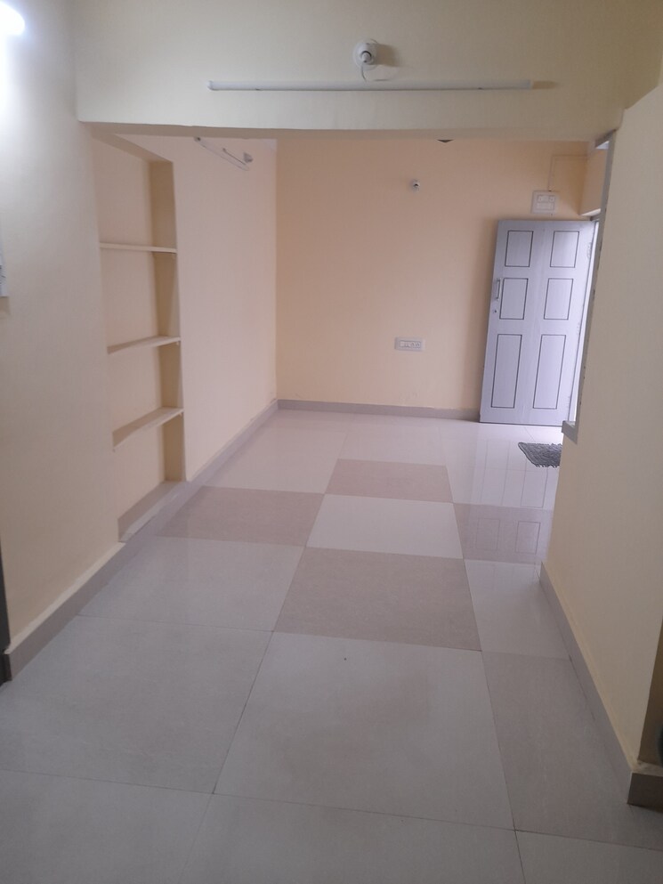 Bathroom, mn-luxuria 1 Bedroom 800 Sq.Ft. Apartment In Rt Nagar Bangalore 8313935