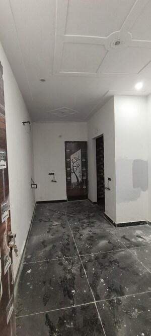 Room in 3 BHK Independent House at Sector 48 – for Sale