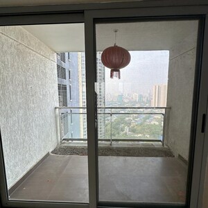 Room in 2 BHK Apartment at Imperial Heights Goregaon West, Best Nagar – for Sale