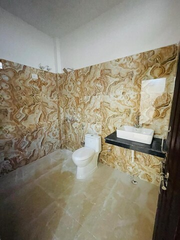 Bathroom in 3 BHK Independent House at Gomti Nagar – for Rent