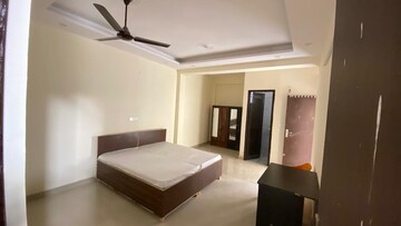 Room in  Pg at Sector 63 – for Rent
