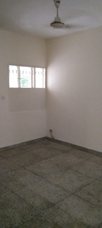 Room in 3 BHK Apartment at Vasant Kunj – for Sale