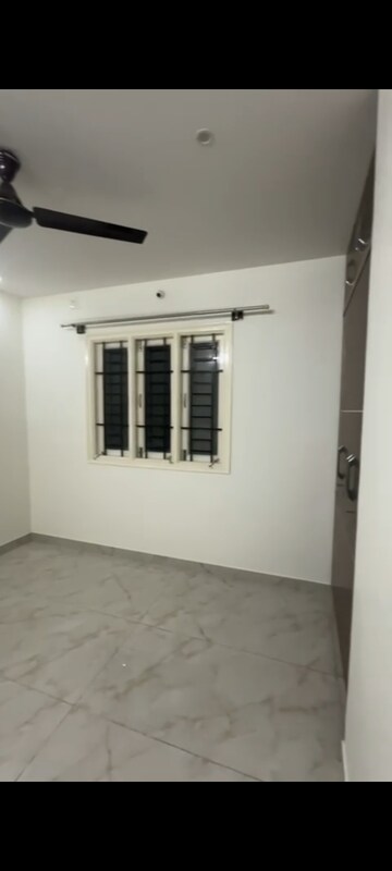Room in 3 BHK Builder Floor at Hrbr Layout – for Rent