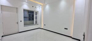 Room in 3 BHK Independent House at JakhaN-Rajpur Road – for Sale