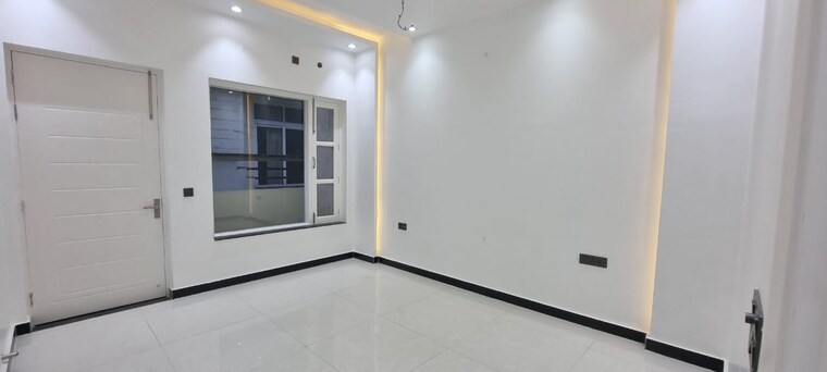 Room, jakhan rajpur road 3 Bedroom 137 Sq.Yd. Independent House In JakhaN Rajpur Road Dehradun 8421839