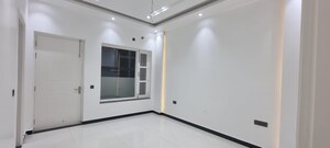 Room in 3 BHK Independent House at JakhaN-Rajpur Road – for Sale