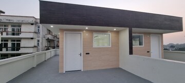 Room in 3 BHK Independent House at JakhaN-Rajpur Road – for Sale
