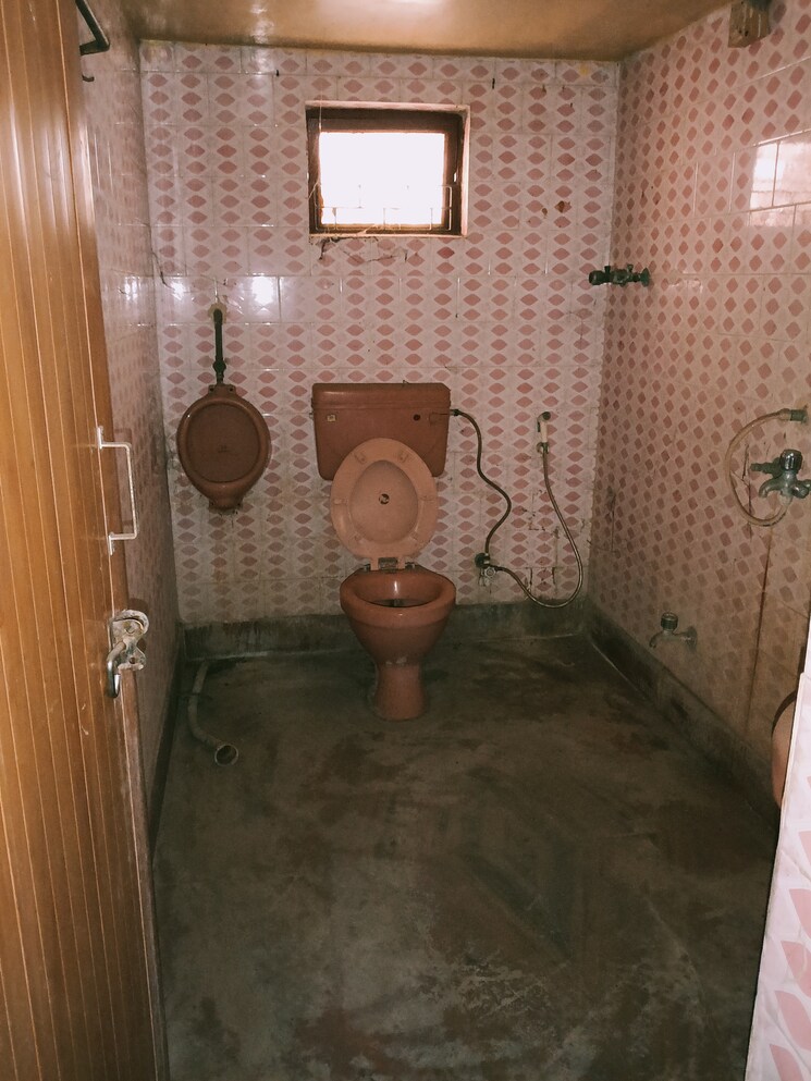 Bathroom, garia 5 Bedroom 1600 Sq.Ft. Independent House In Garia Kolkata 8421847