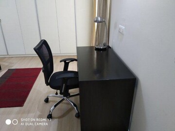 Team Area in 3 BHK Apartment at DLF Park Place, Sector 54 – for Rent