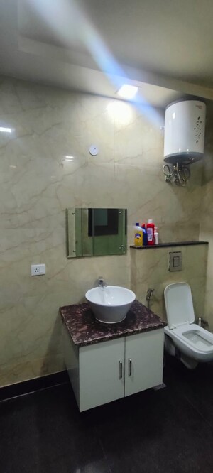Bathroom in 5 BHK Independent House at Garhi – for Sale
