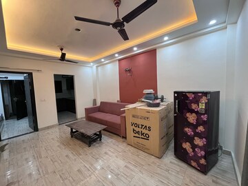 Living Room in 2 BHK Builder Floor at Sector 43 – for Rent