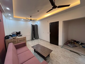Bedroom in 2 BHK Builder Floor at Sector 43 – for Rent